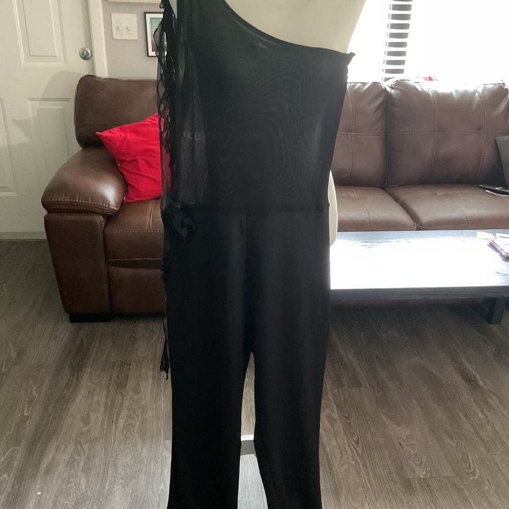 Fashion Nova Elegant Black jumpsuit